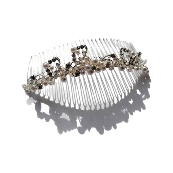 Bridal Hair Comb White Pearls Rhinestones Silver 4" - Picture 1 of 3
